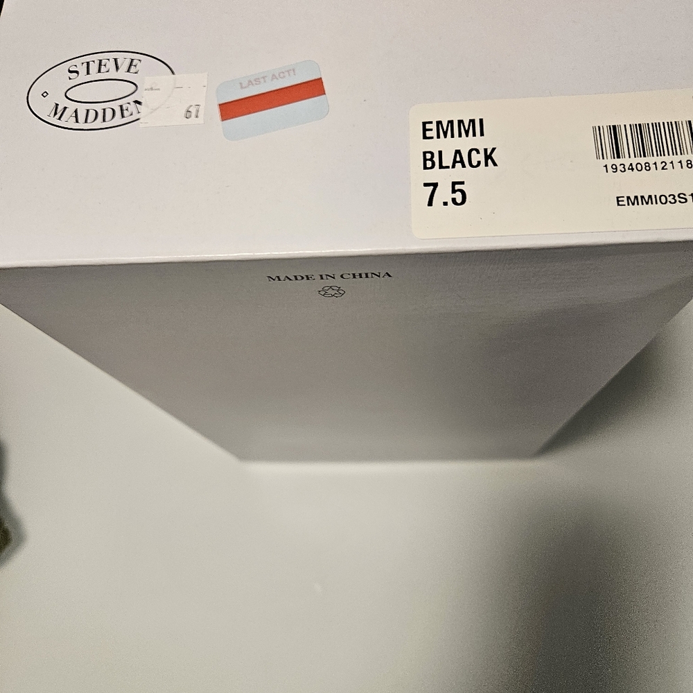 Steve Madden platform gym shoe